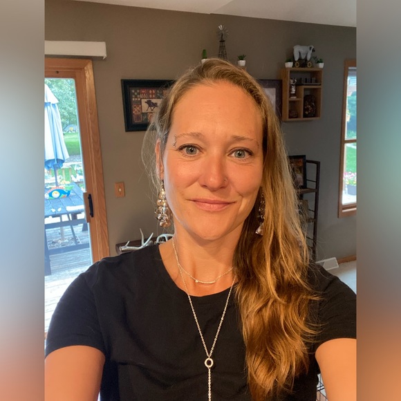 Meet your Posher, Tori - Picture 11 of 15